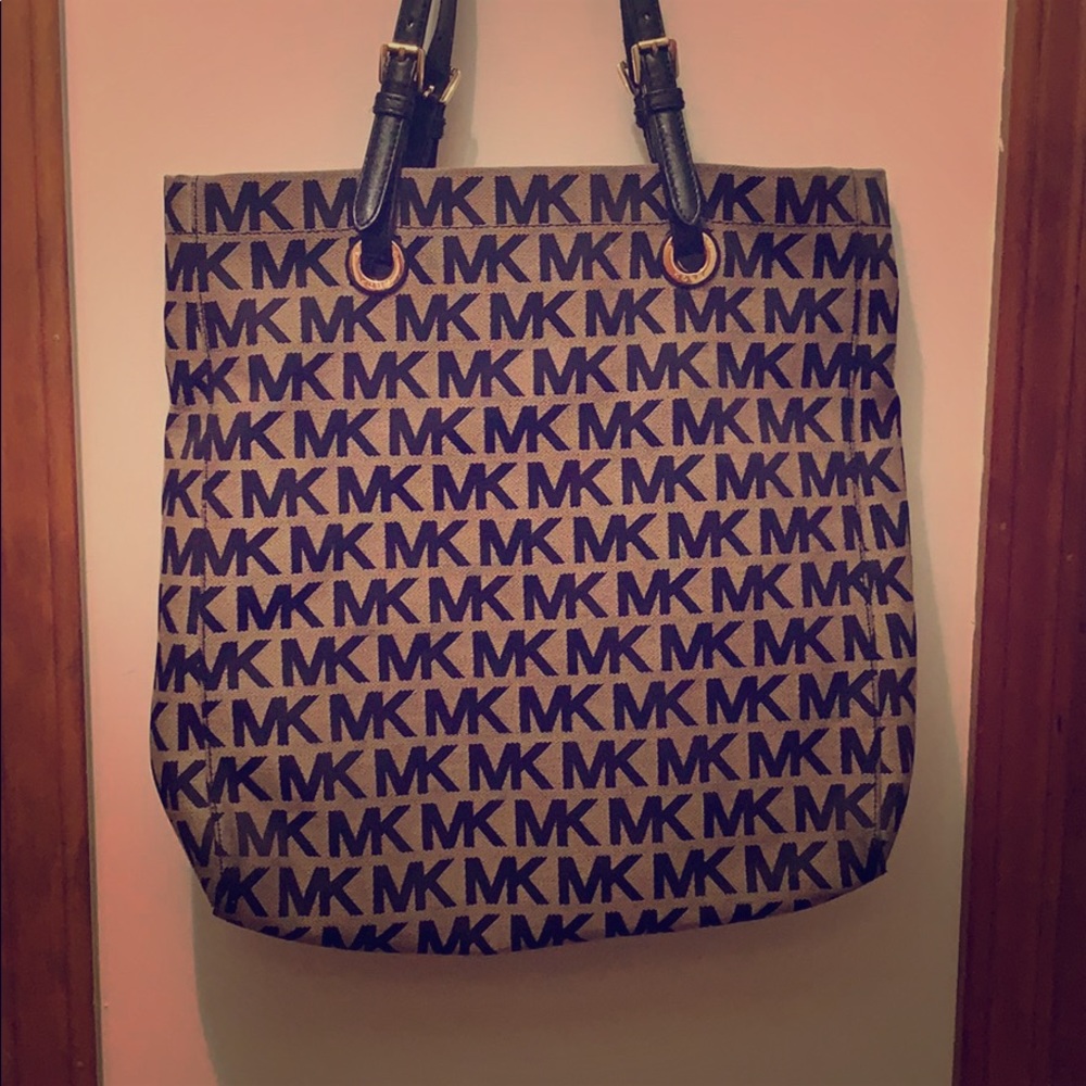 Purse by Michael Kors